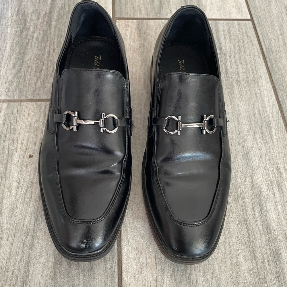 Todd Welsh Men’s Black Horse it Loafers Size 5.5M